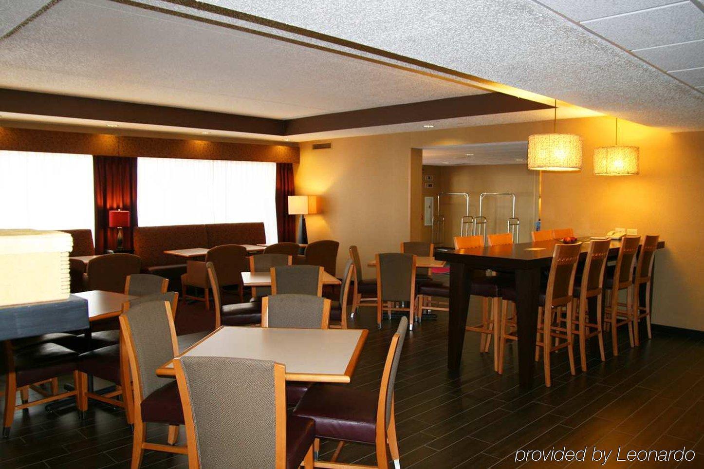 Spx Hotel Green Bay Restaurante foto